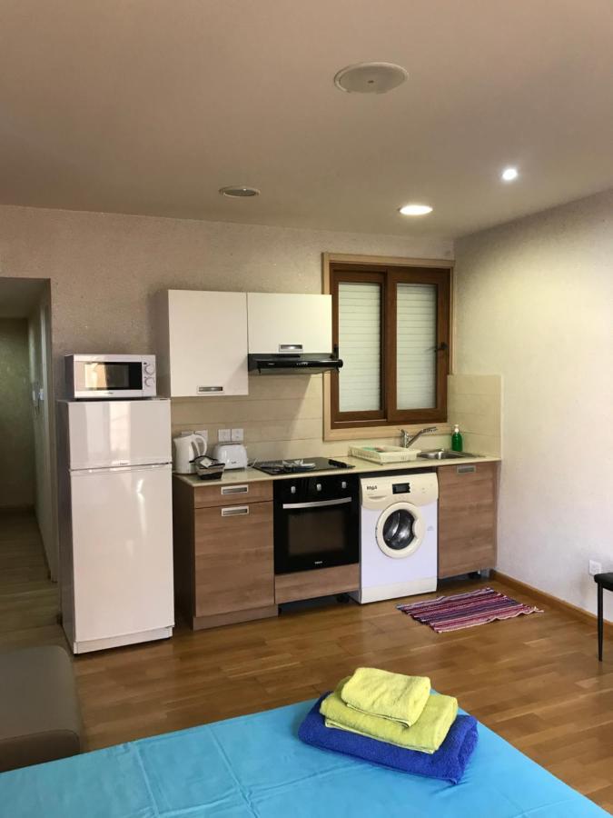 Ithaki Phinikoudes Apartment No. 207 Larnaca Bagian luar foto
