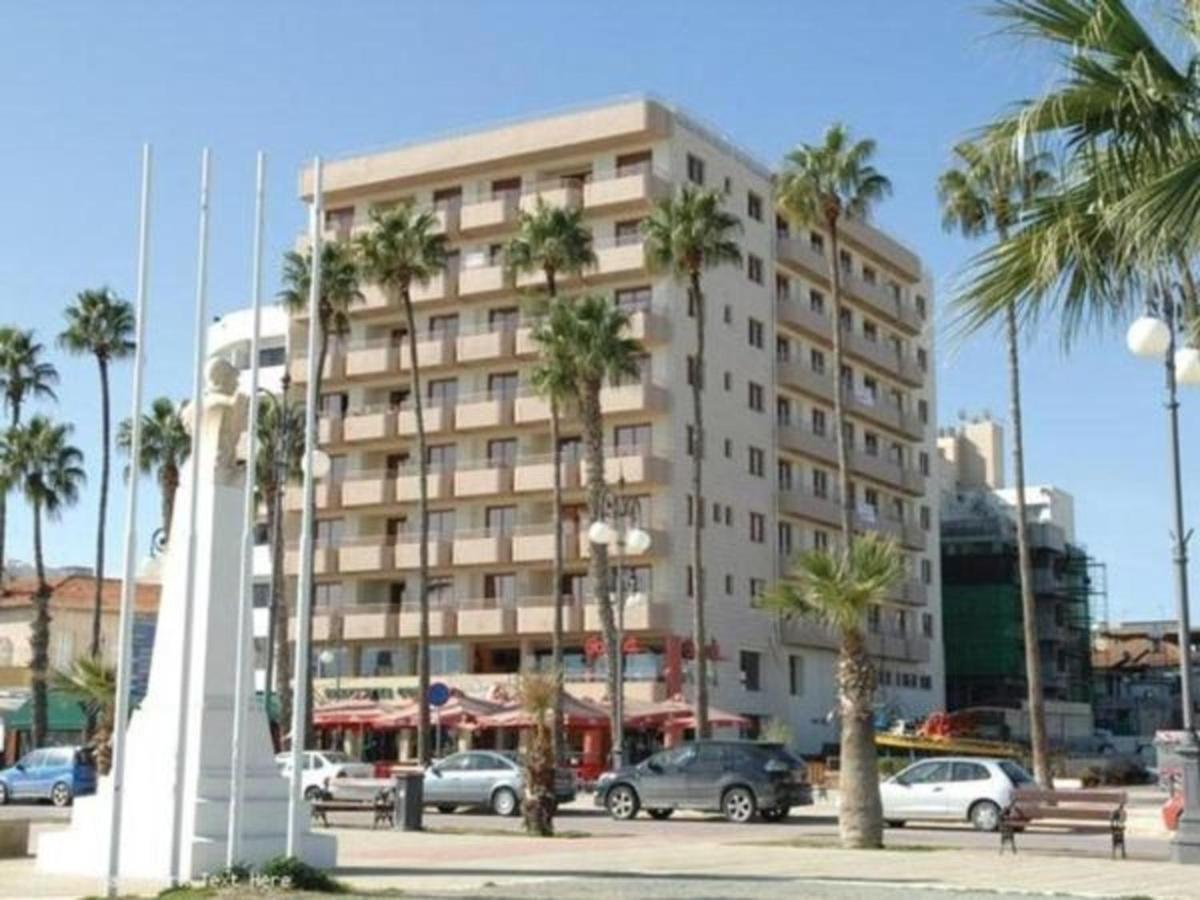 Ithaki Phinikoudes Apartment No. 207 Larnaca Bagian luar foto