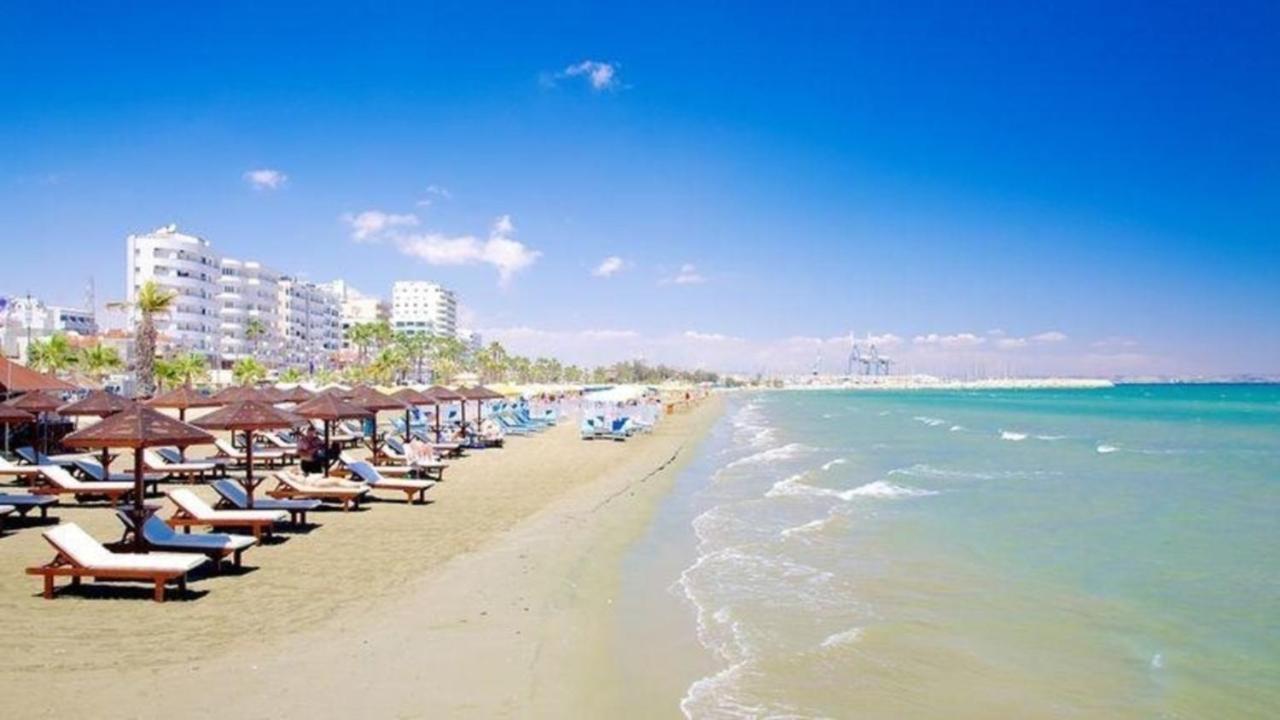 Ithaki Phinikoudes Apartment No. 207 Larnaca Bagian luar foto